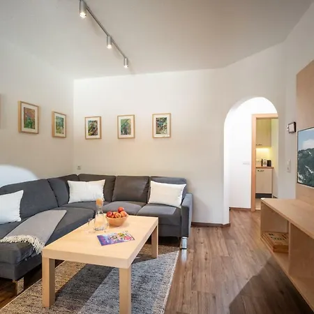 Monis アパート *